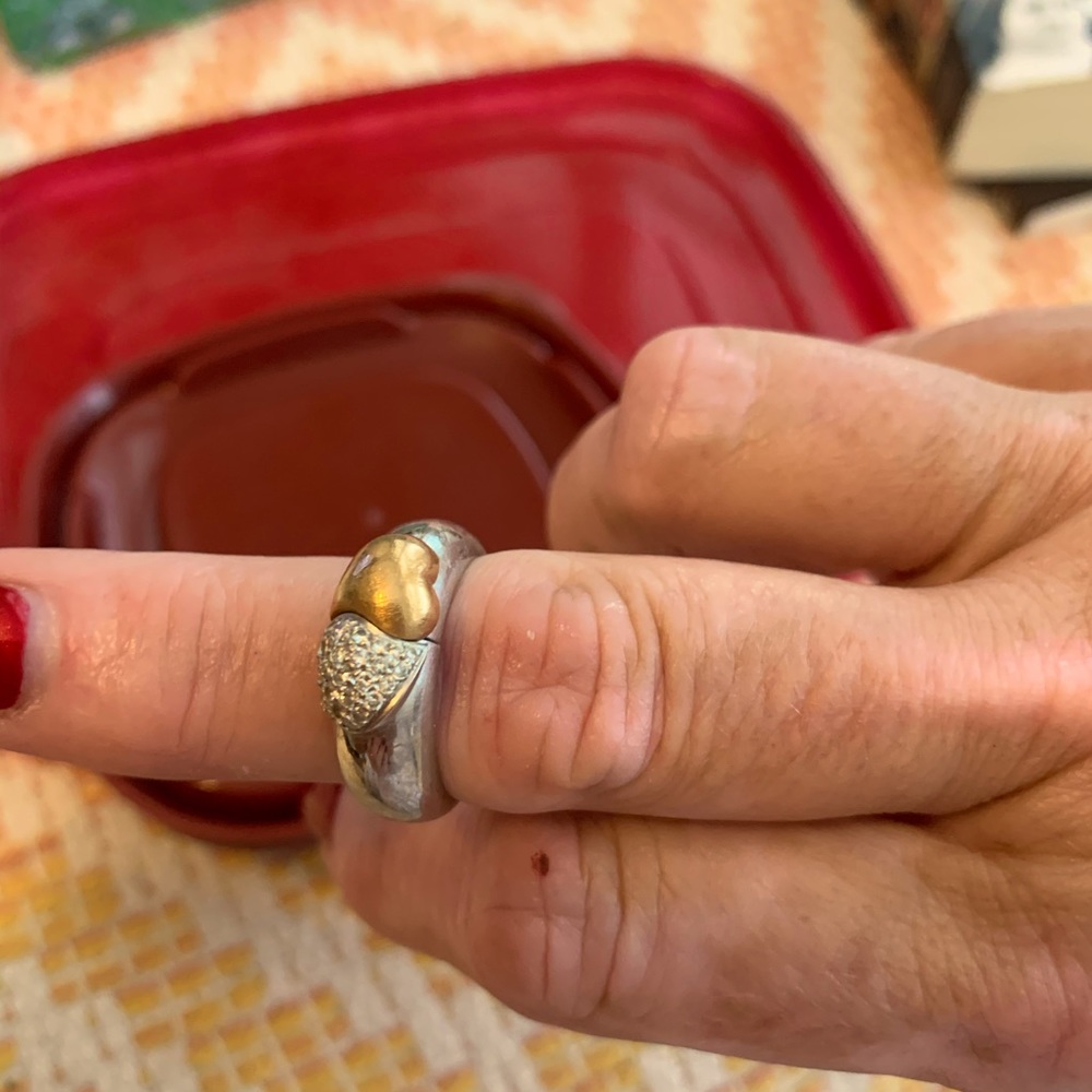 14 Carat Gold & Diamond Ring.